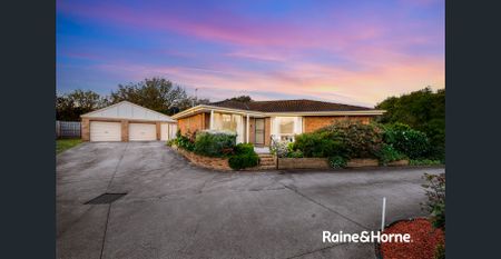 3- Bedroom house in Narre Warren! - Photo 2
