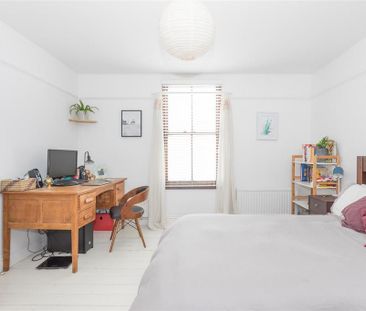 2 bedroom maisonette to rent - Photo 4