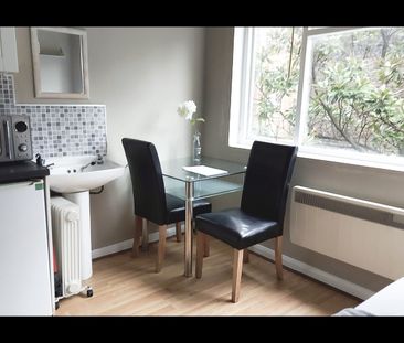 Studio Flat, Colville Terrace, W11 - Photo 3