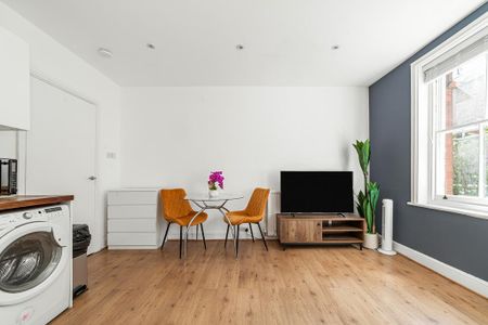 1 bedroom flat to rent - Photo 5