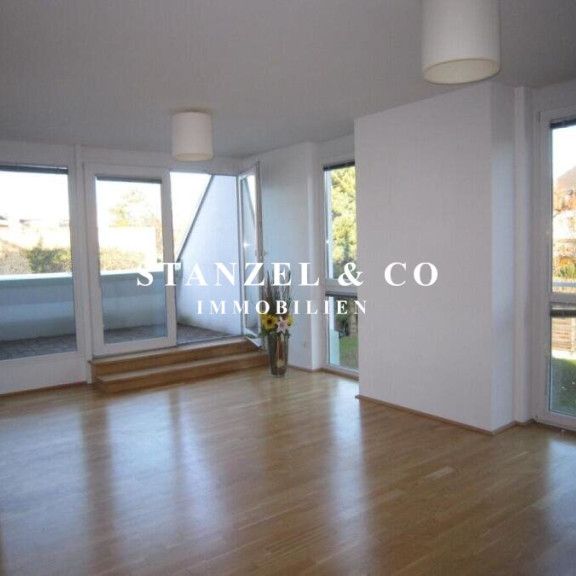 SONNIGES 3-ZIMMER-DACHGESCHOSS MIT TERRASSE ( BJ 2007 ) - Photo 1