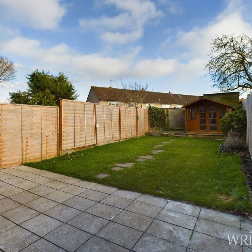 2 bedroom House - Wigram Way, Stevenage - Photo 1