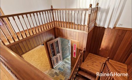 Large lifestyle family home - Photo 4