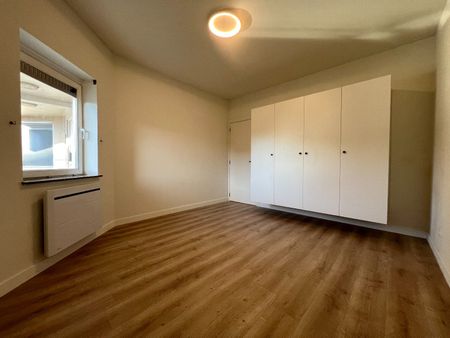 Op 50m afstand van het Sint-Baafsplein en de Korenmarkt - Foto 2