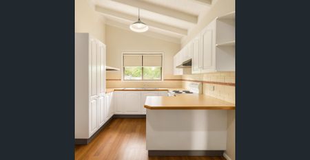 Cute Cottage Living - Photo 3