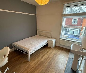 Jubilee Road Room 3 - Photo 6