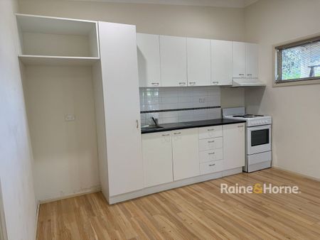 BEAUTIFUL TWO BEDROOM STUDIO - Photo 4