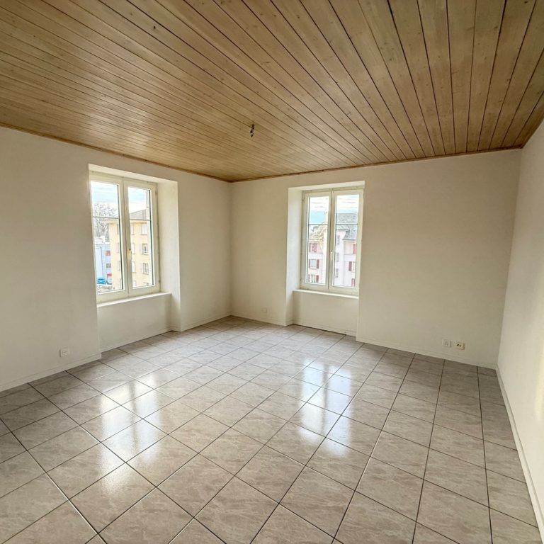 Joli appartement mansardé avec vue sur le lac - Photo 1