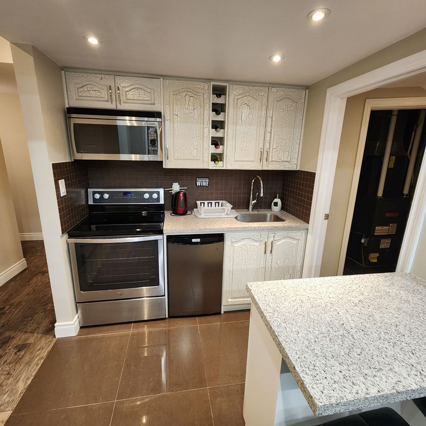 For Lease - 1214 Kos Boulevard, Mississauga, Ontario - Photo 1