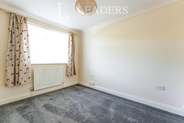 2 bedroom bungalow to rent Well Road, Pagham - Photo 1