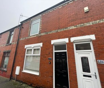 2 bed terraced house to rent in Freville Street, Shildon - Photo 2