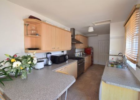 3 bedroom house - terraced to rent - Photo 5