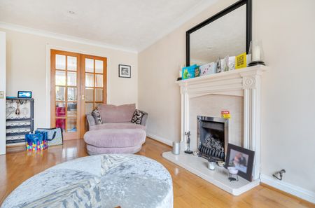 5 bedroom detached house to rent - Photo 2