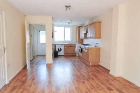3 bedroom end of terrace house to rent - Photo 2