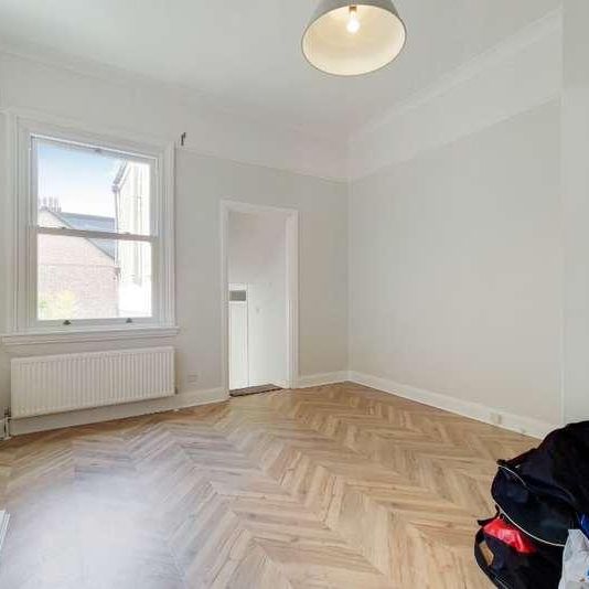 Lordship Lane, East Dulwich, London, SE22 - Photo 1