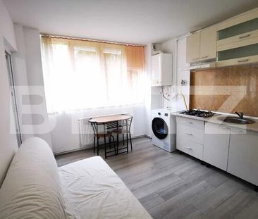 Apartament cu 1 camera, modern, zona UMF - Photo 2