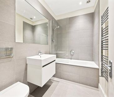 3 bedroom apartment to rent - Photo 4