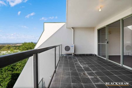 Spectacular Outlook and Comfort - Photo 4