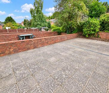 4 bedroom terraced house to rent - Photo 3