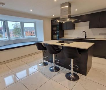 1 bedroom in a flat share to rent - Photo 5