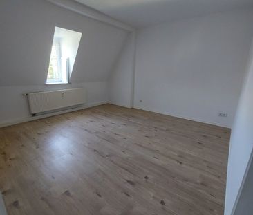 Kleine neu renovierte 2 Raumwohnung im Dachgeschoss - Photo 3