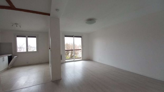 Location Appartement 4 pièces 77m² CUGNAUX 31270 - Photo 1