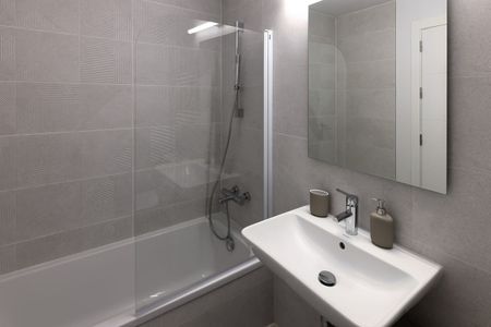 Apartment in Estepona, Costa del Sol - Photo 3