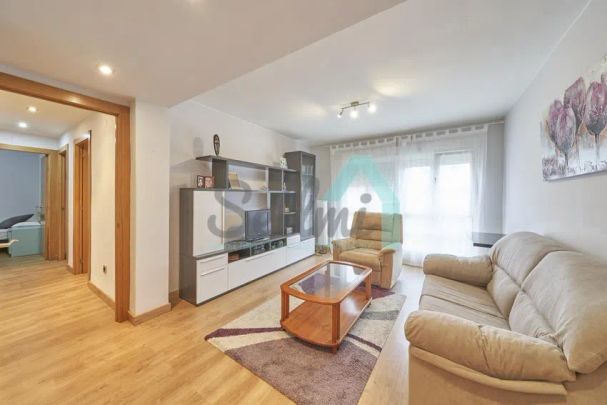 Alquiler de piso en Calle Villafria - Photo 1