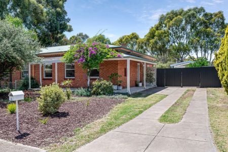 87 Hunter Crescent, Salisbury North. - Photo 2