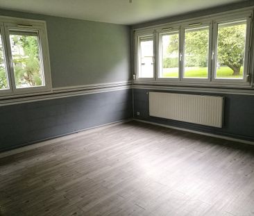 Location Appartement 4 pièces 70m² - Photo 2