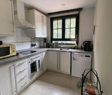 Piso de alquiler en Calle Viena, 47, Golf Bahía - Photo 5