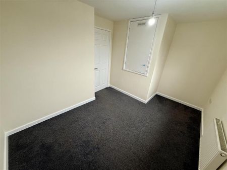 2 bedroom semi-detached house to rent - Photo 2