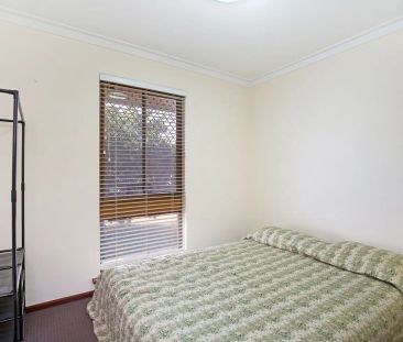“Delightful light & bright villa with open plan living in attractiv... - Photo 2