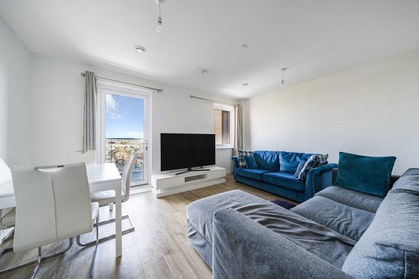 St. Johns Road, New Malden - Photo 1