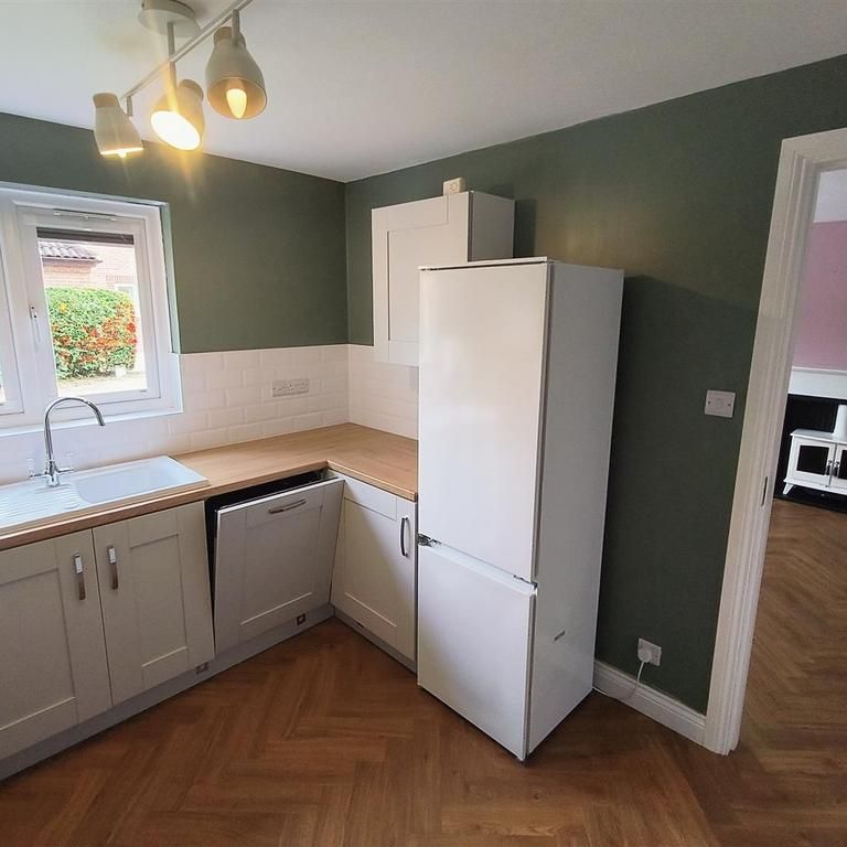 2 bedroom apartment to rent - Photo 1