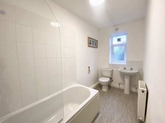 1 bedroom Flat To Let Total Size: 539 SQ FT - Photo 1