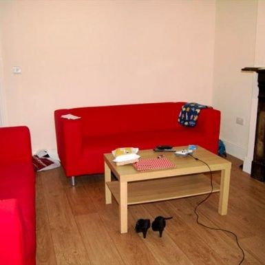 Large 5 bedroom house available - Photo 1