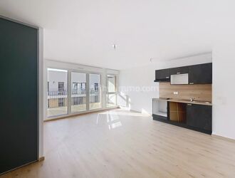 Location Appartement 4 pièces 75 m2 à Clermont-Ferrand - Photo 3