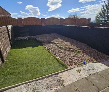2 bed Terraced - To Let - Photo 5