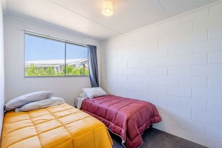 Tidy 2BR Unit near Thomson Park! - Photo 3