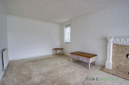 2 bedroom detached bungalow to rent - Photo 2