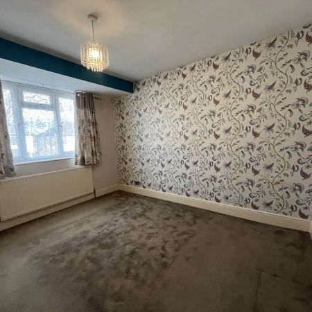 Ambleside Avenue, Hornchurch, RM12 5ES, Property for rent - Photo 1