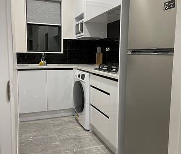 Fully Furnished 2 Bedroom Granny Flats - Photo 5