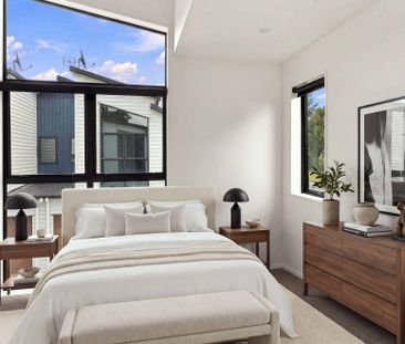 Contemporary Living | Two Levels | Convenient Location - Photo 3