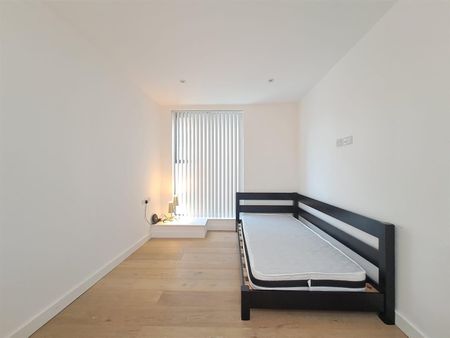 Balham High Road, London SW12 - Photo 4
