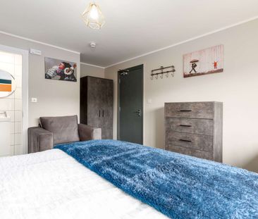 OX Living is proud to present this high-quality 7-bedroom co-living... - Photo 6