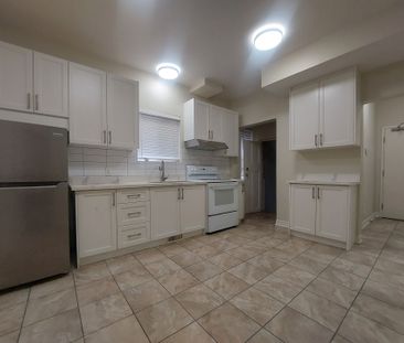 For Lease - 222 Athol Street Unit# Main, Oshawa, Ontario - Photo 2