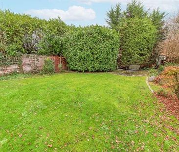 Bowyer Crescent, Wokingham, RG40 - Photo 3