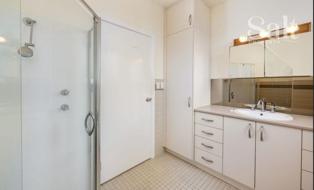 2/128 Glebe Road, Merewether NSW 2291 - Apartment For Rent | Domain - Photo 1