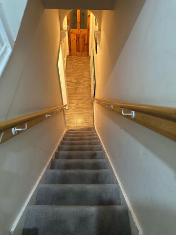 6 bedroom terraced house to rent - Photo 4